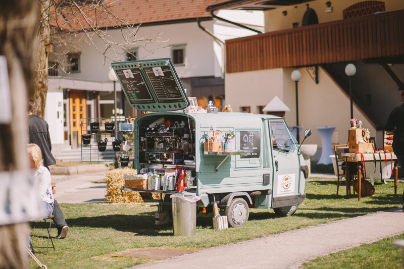 Navidezna poroka - Coffee Car