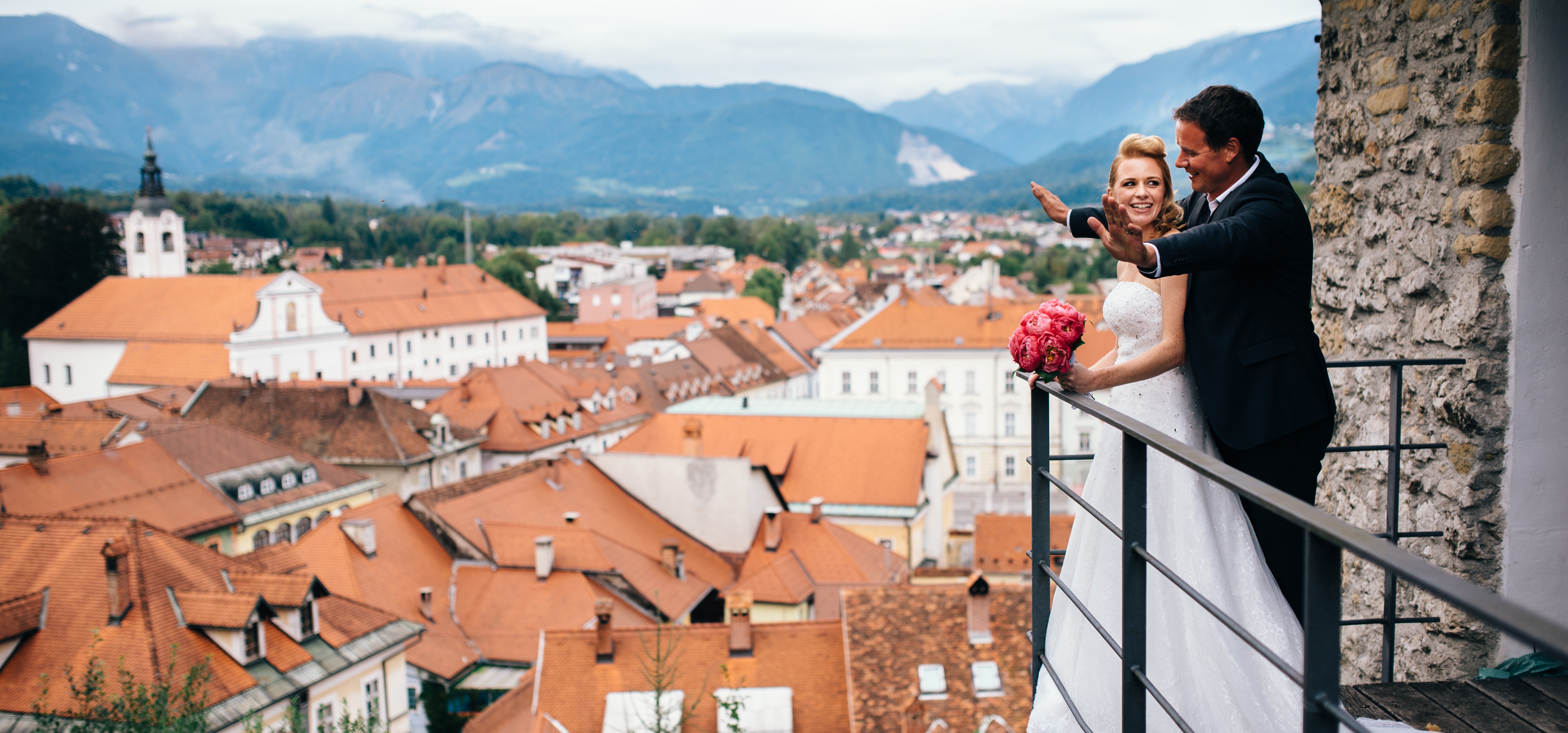 Poroka pod kamniškim nebom