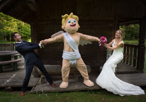 Poroka Monike in Boruta, ona-on.com