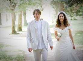 Ženin in nevesta - poročno fotografiranje