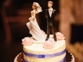 Poroka, poročna torta, poročna pogostitev
