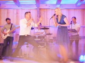 Wedding Crashers, glasba na poroki, poročni band, Zaobljuba.si