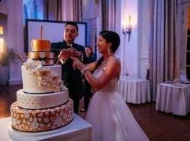 Poročna torta, poročna obleka, poročni prostor