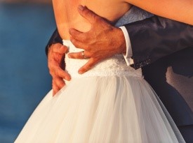 poročna fotografija, poročni fotograf, poročni prstan, zaobljuba.si