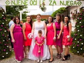 Nevesta in družice