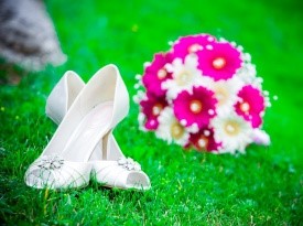 poročni čevlji, poročni kotiček, poročni šopek
