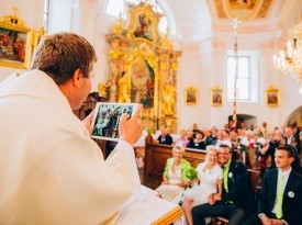 poročni obred, mož in žena, ženin in nevesta, poročna obleka