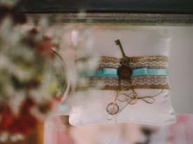 happy moments, poroka, poročna fotografija, poročni par, zaobljub, orehov gaj