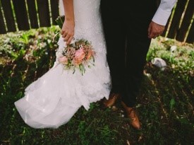 happy moments, poroka, poročna fotografija, poročni par, zaobljub, orehov gaj