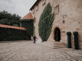 poroka, zakonca Jones, ana gregorič, grad otočec, zaobljuba