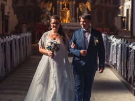 cerkveno poročena
