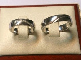 Poročni prstan, srebrna poročna prstana, zlatarstvo Pečnik.