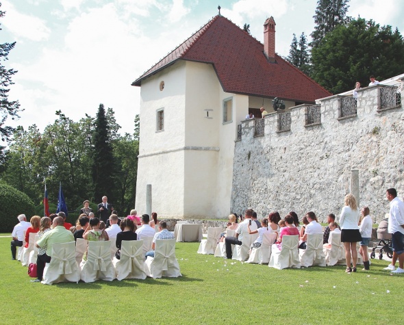poročni prostor, grad strmol, poroka, zaobljuba
