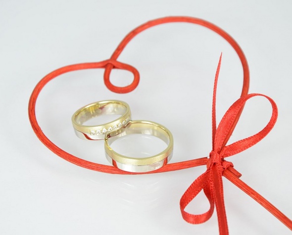 Poročni prstan, poročna prstana, rumeno in belo zlato.